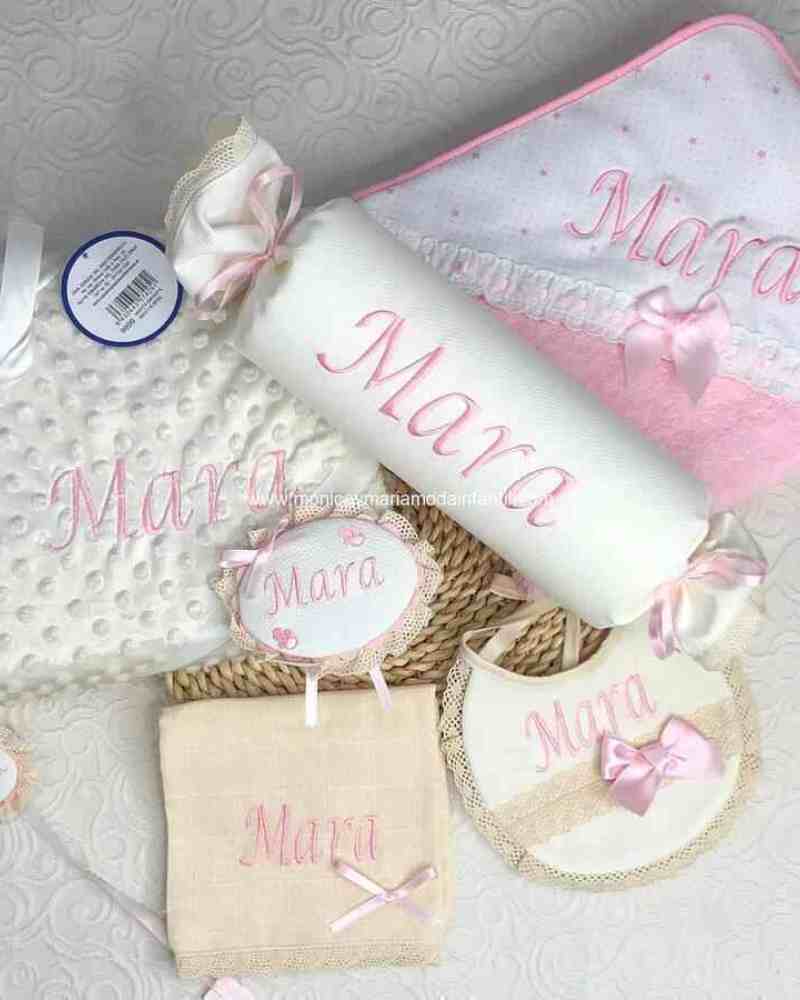 Pack , Babero,antivuelco,Gasa,Toalla,Broche,Manta,porta chupete