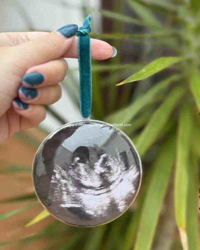 Bola semi plana ecografía o foto