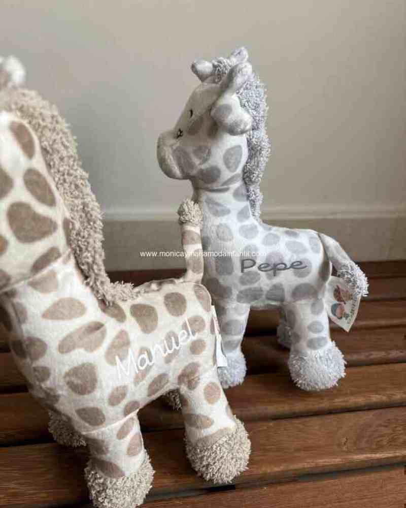 Muñeco sonajero jirafa personalizado
