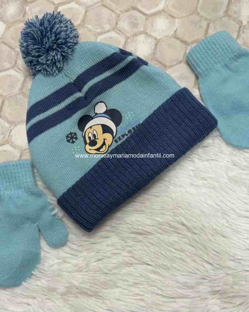 Conjunto Gorrito pompom michy verde