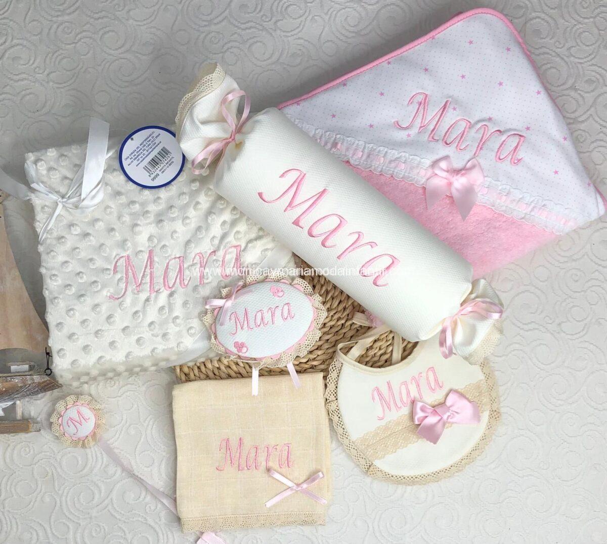 Pack , Babero,antivuelco,Gasa,Toalla,Broche,Manta,porta chupete