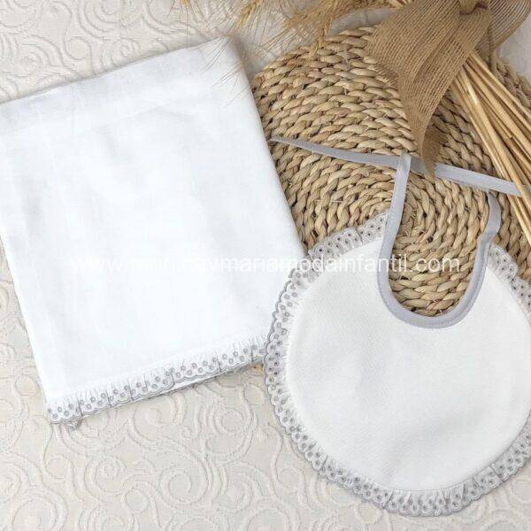 Gasa + Babero Perforado Gris