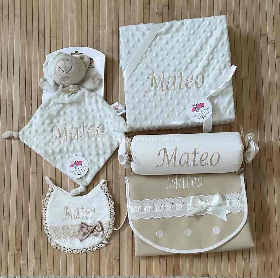 Comprar Ropa Infantil Pack duo-duo, manta, caramrelo antivuelco, babero y cambiador