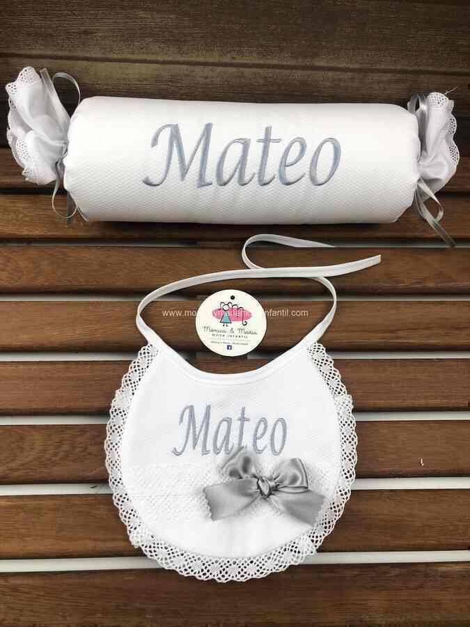 Comprar Ropa Infantil pack cojin antivuelco y babero bordados - Imagen 4