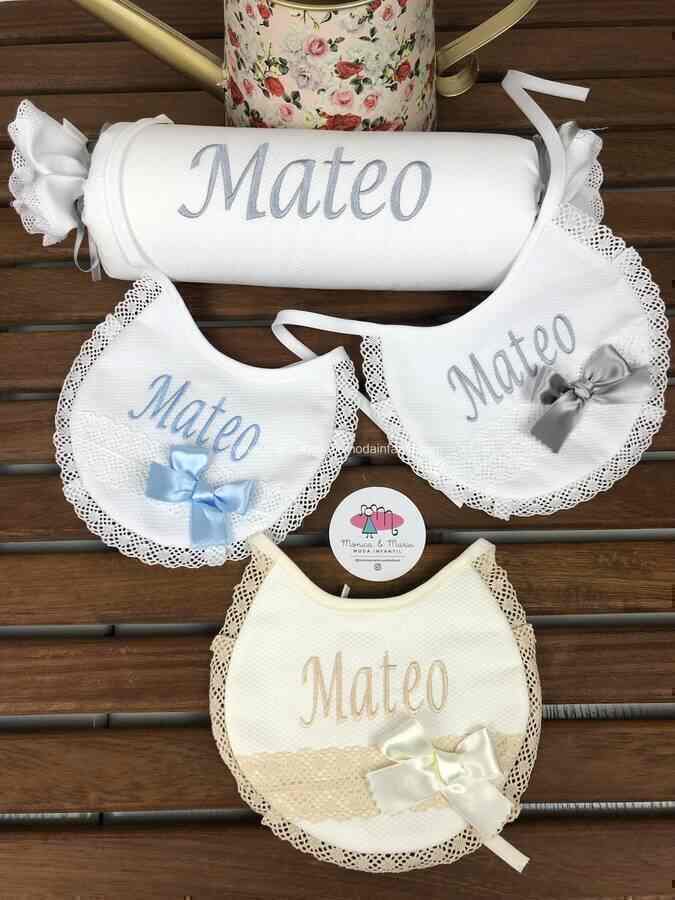Comprar Ropa Infantil pack cojin antivuelco y babero bordados - Imagen 3