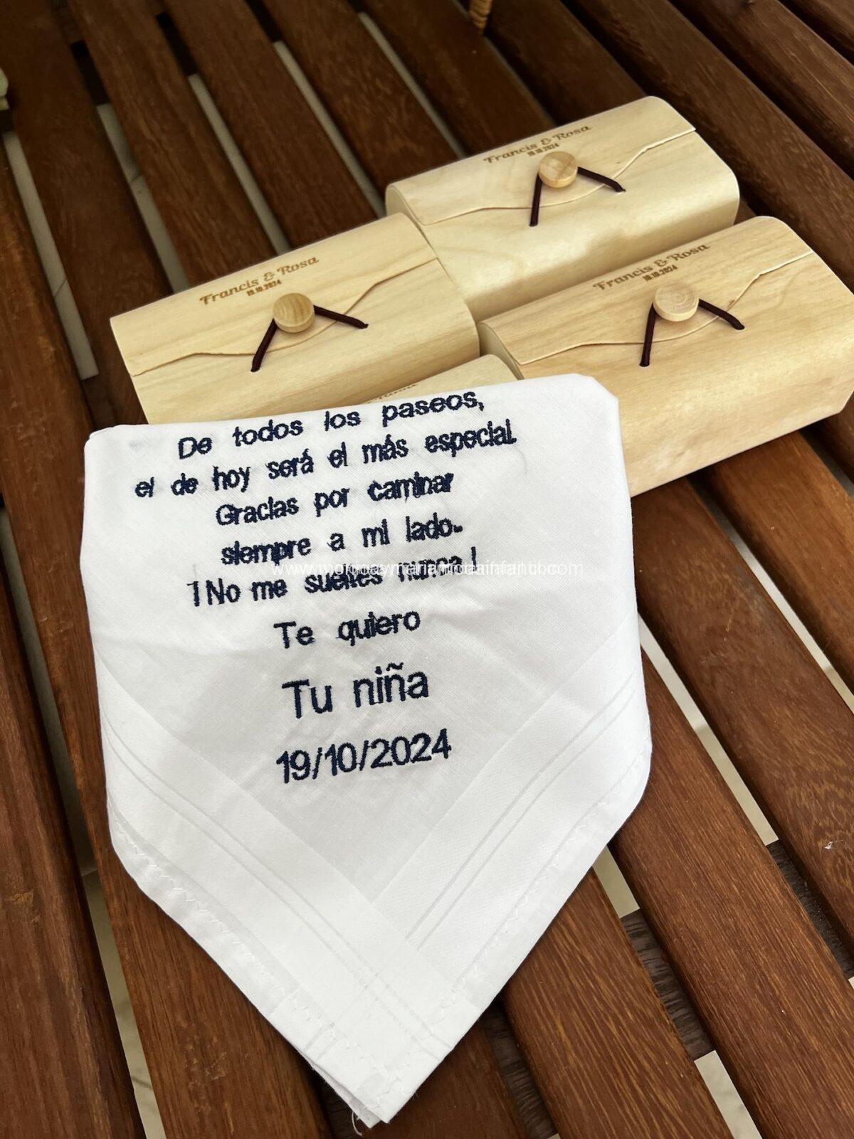 Pañuelos bordados - Imagen 2