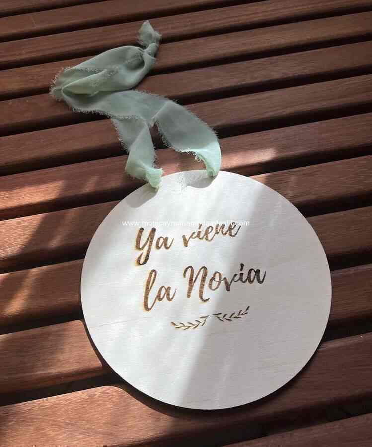 Comprar Ropa Infantil Cartel de madera ya viene la novia - Imagen 3